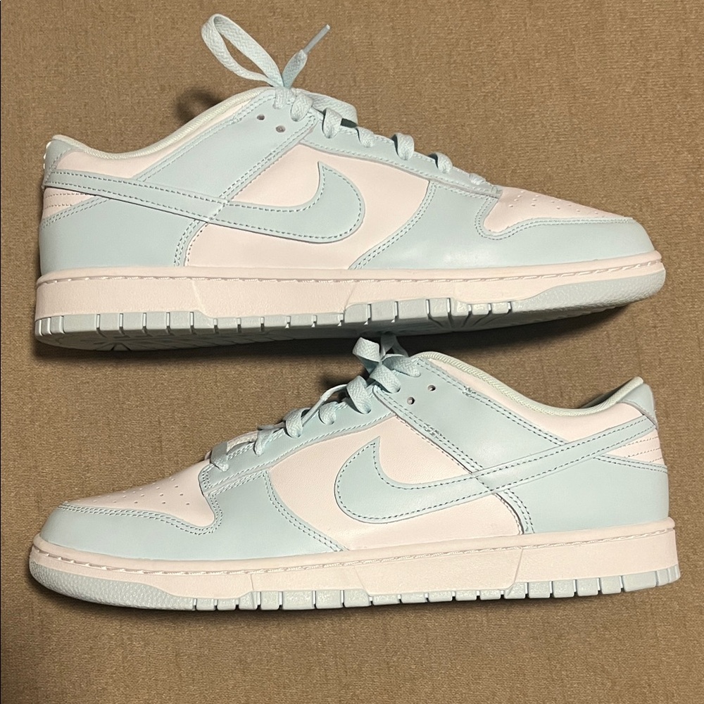 Mens Nike low Dunks NEW